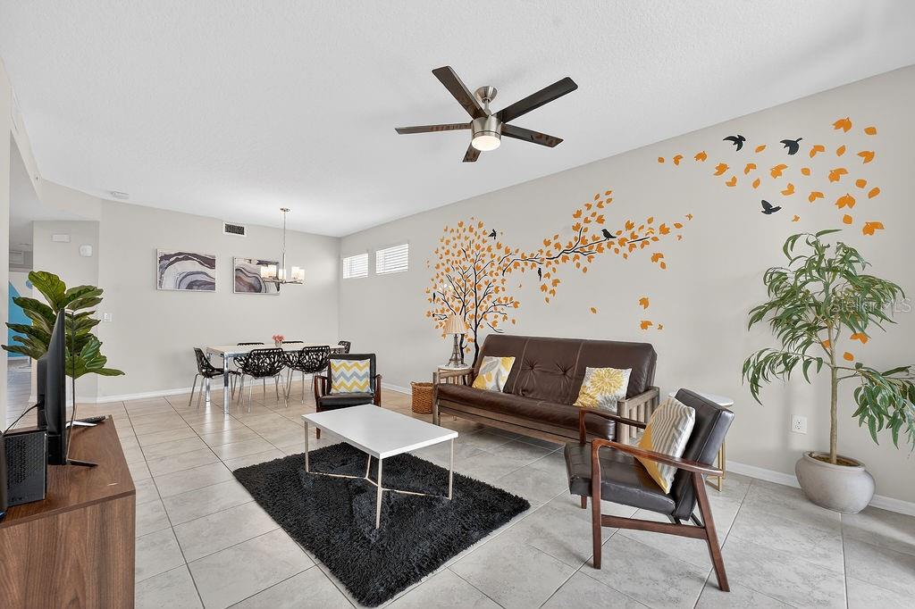 Image 9 of 43 For 3141 Paradox Circle 201