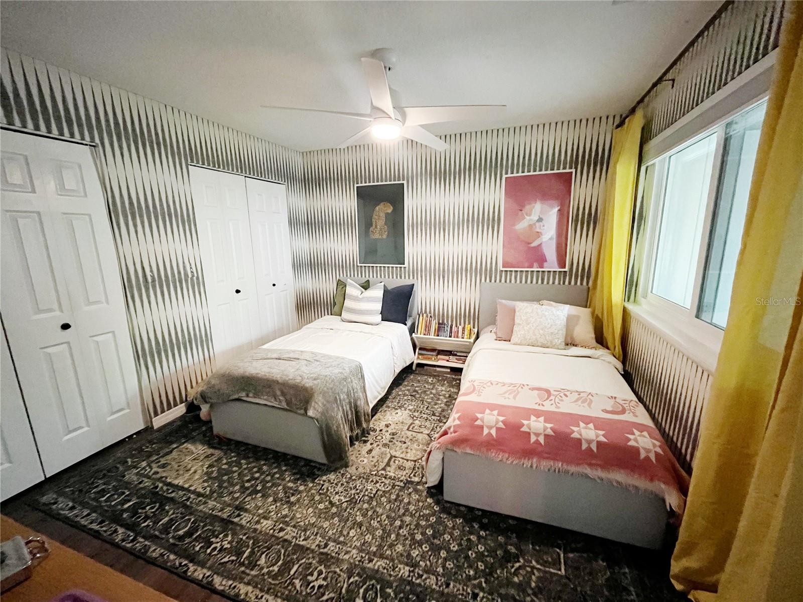 Image 11 of 13 For 16 Raintree Court