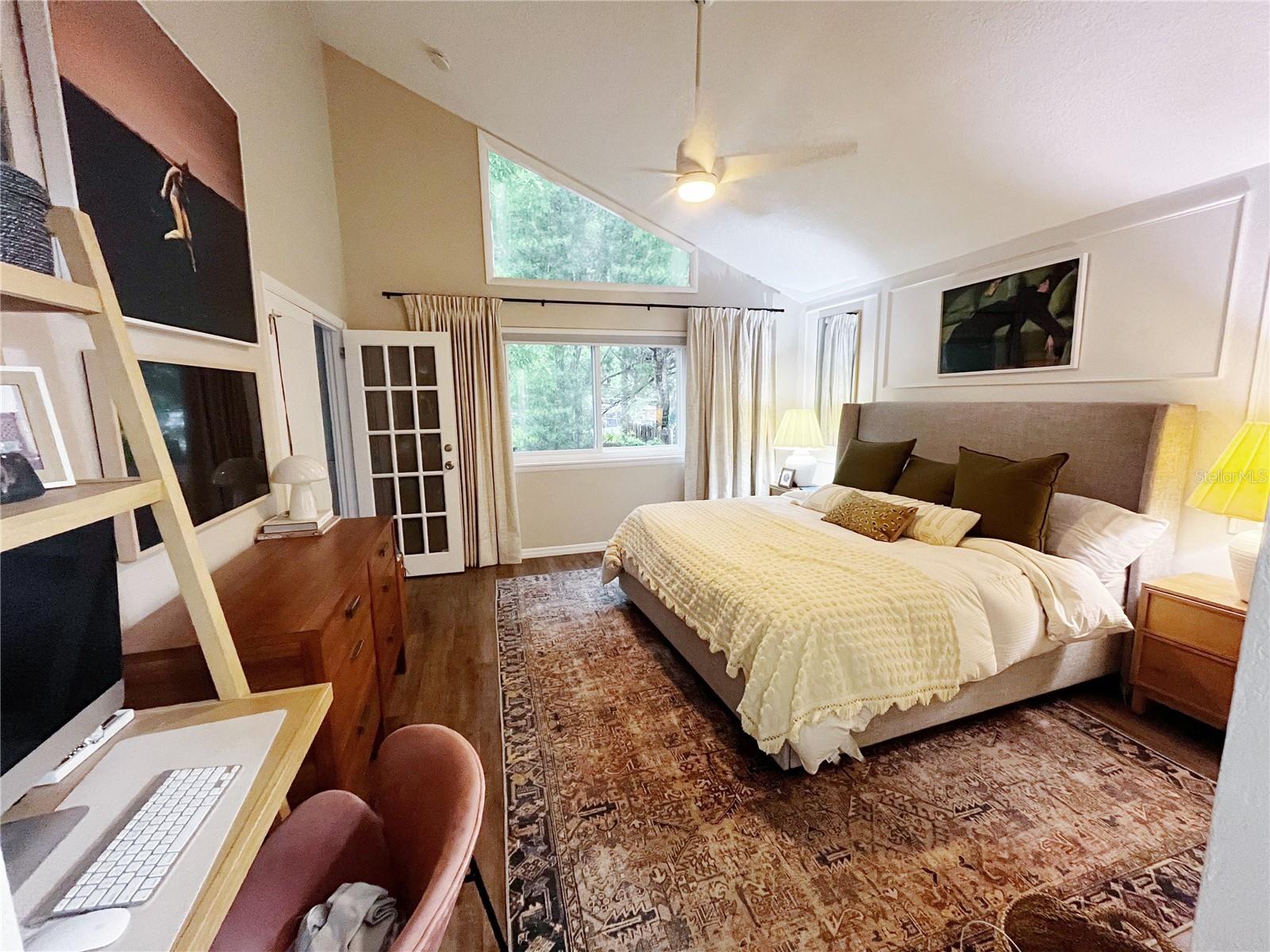 Image 9 of 13 For 16 Raintree Court