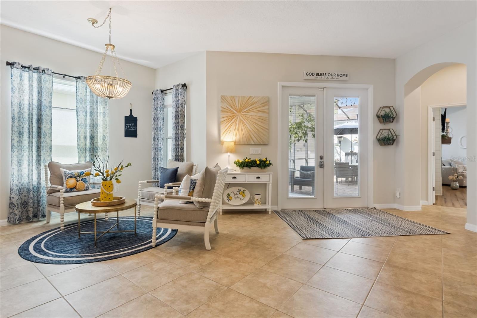 Image 11 of 60 For 420 Park Lake Drive