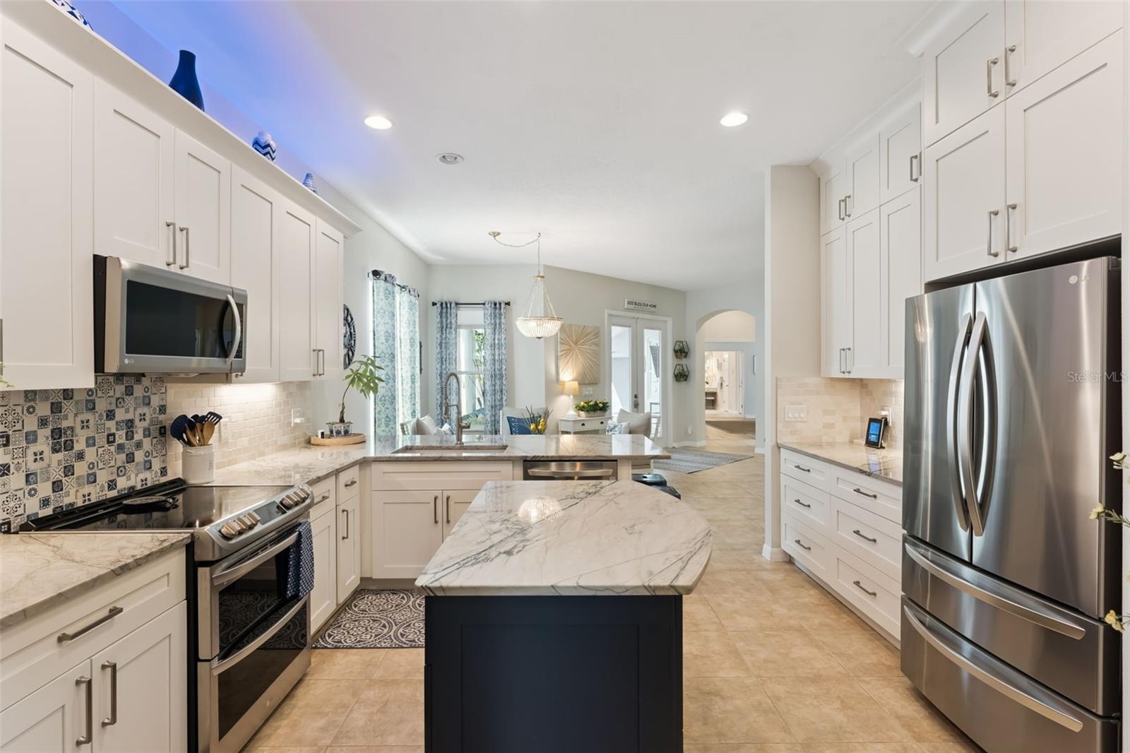 Image 15 of 60 For 420 Park Lake Drive