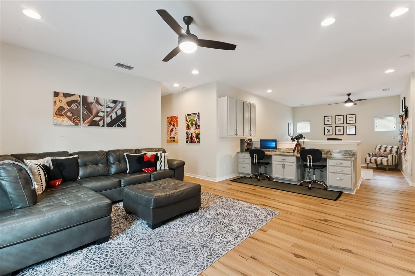 Image 19 of 60 For 420 Park Lake Drive