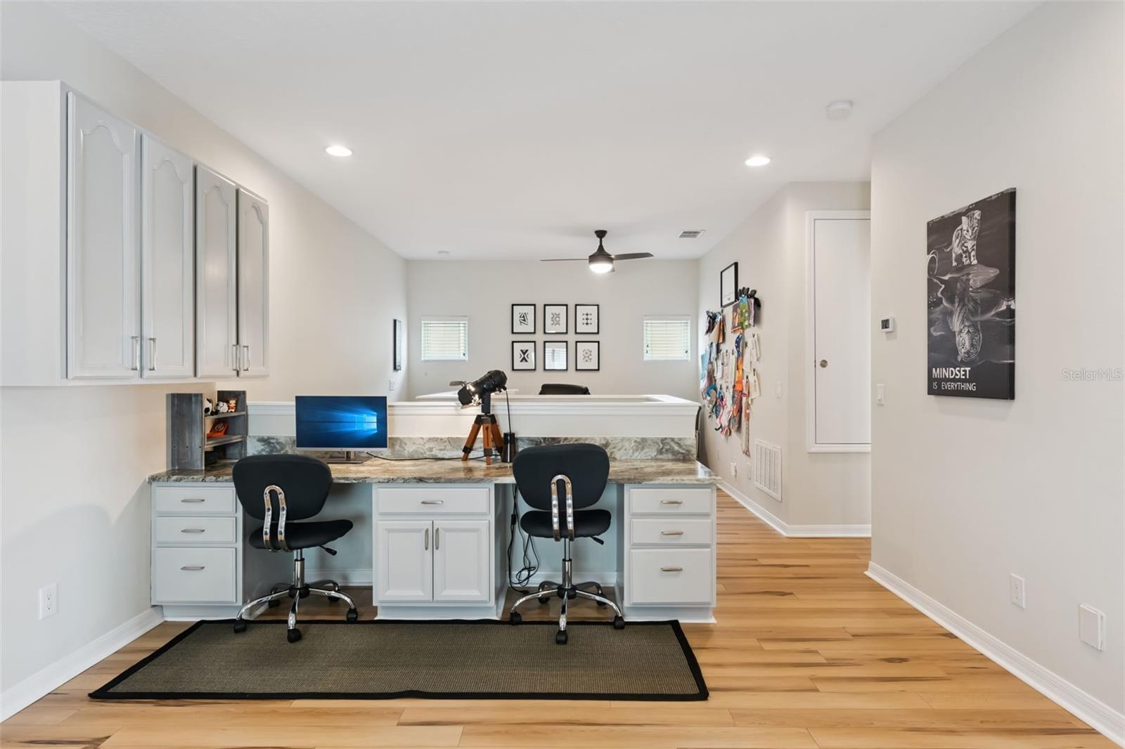 Image 21 of 60 For 420 Park Lake Drive