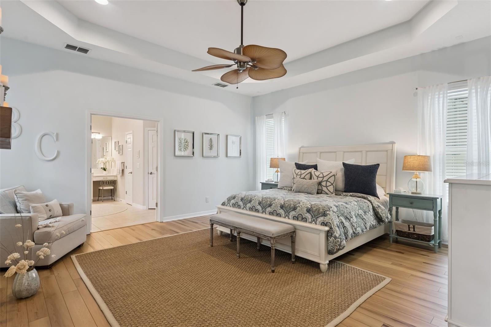 Image 26 of 60 For 420 Park Lake Drive