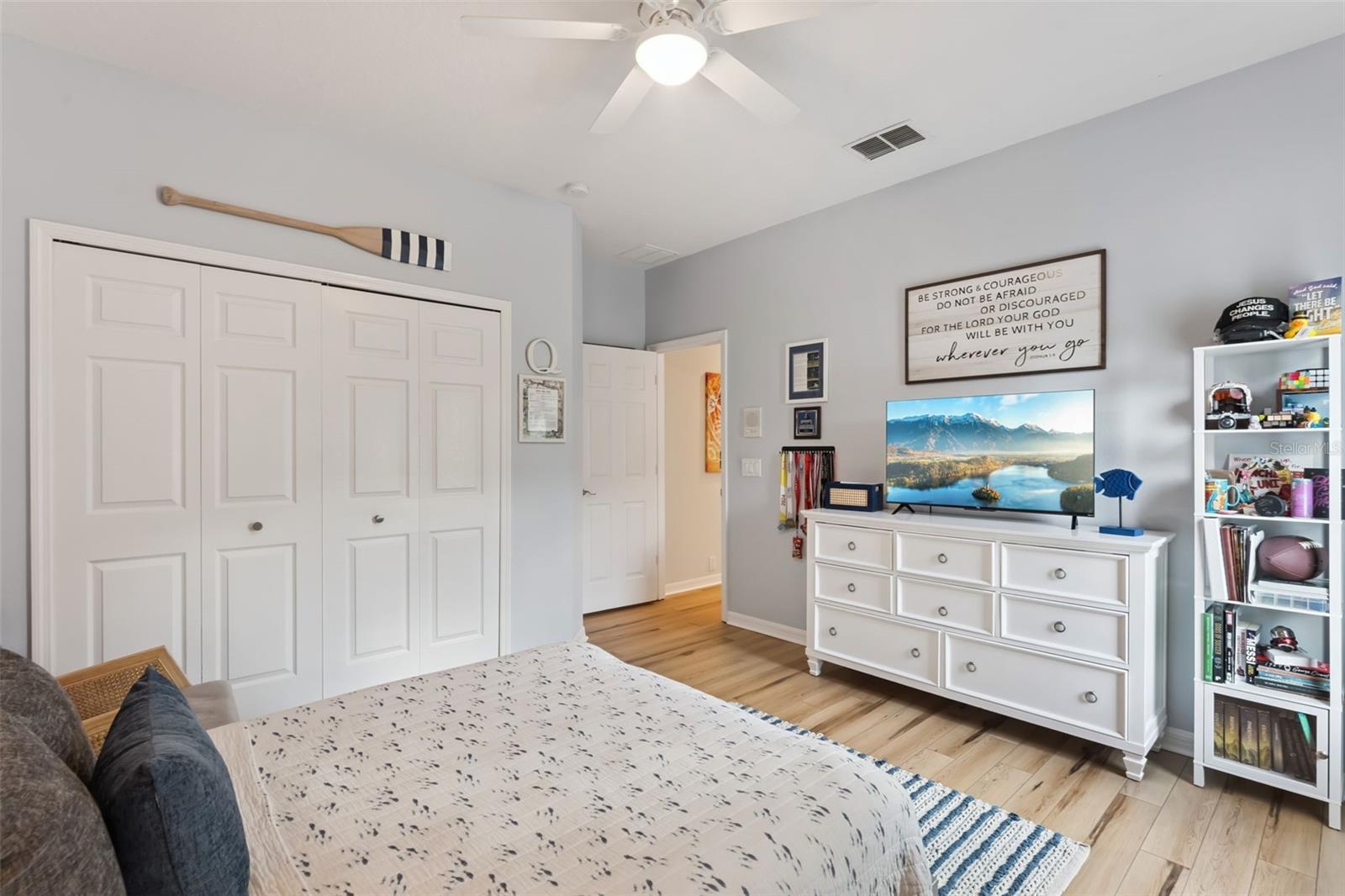 Image 29 of 60 For 420 Park Lake Drive