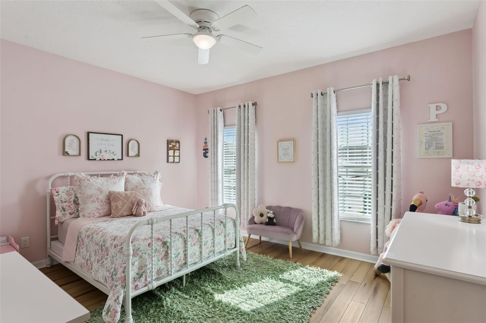 Image 31 of 60 For 420 Park Lake Drive