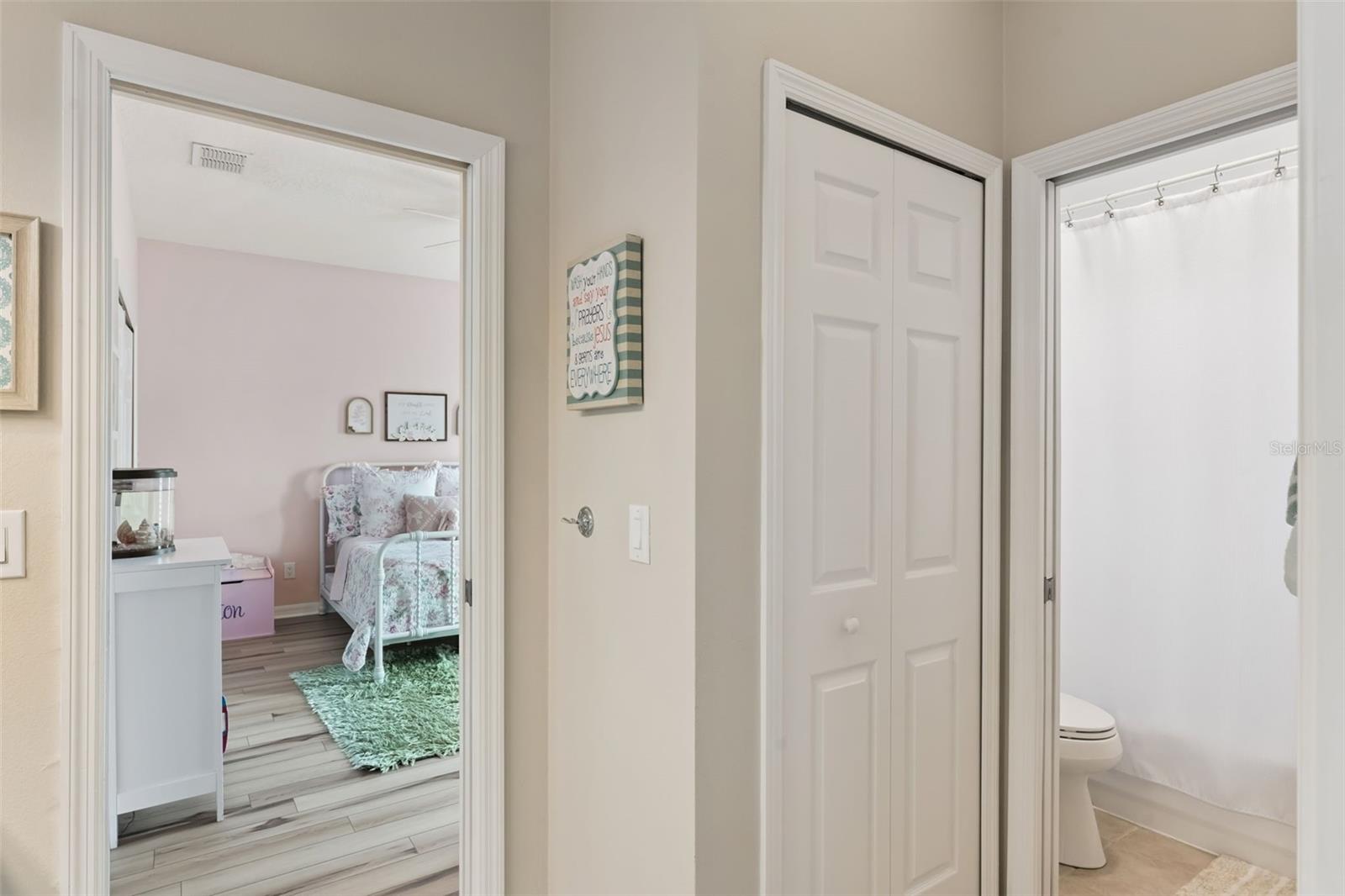 Image 35 of 60 For 420 Park Lake Drive