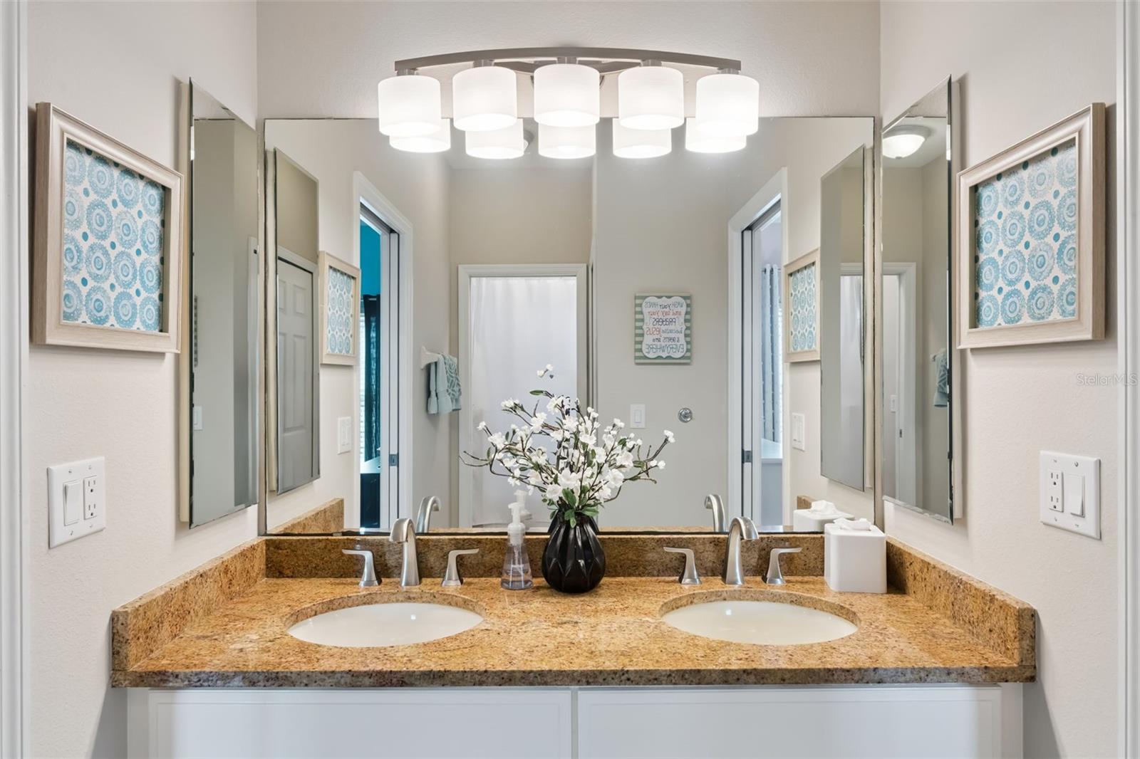 Image 38 of 60 For 420 Park Lake Drive