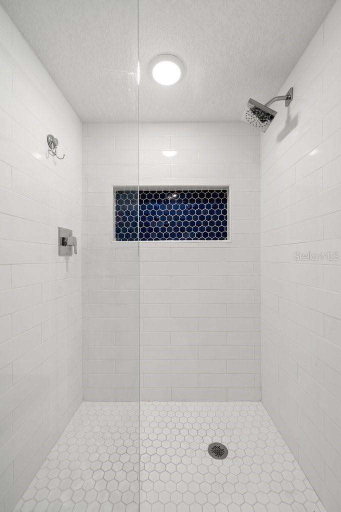 Image 18 of 28 For 420 64th Avenue 804