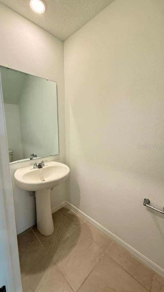 Image 22 of 37 For 16440 Happy Eagle Drive