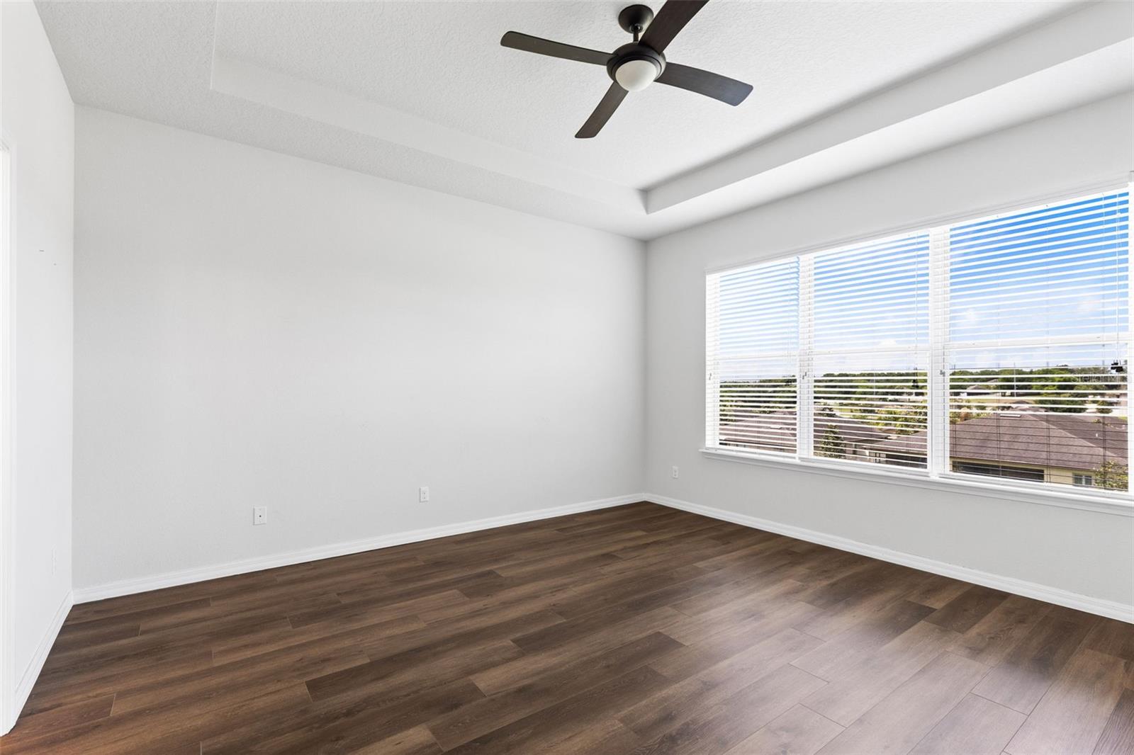 Image 20 of 39 For 30139 Hackney Loop