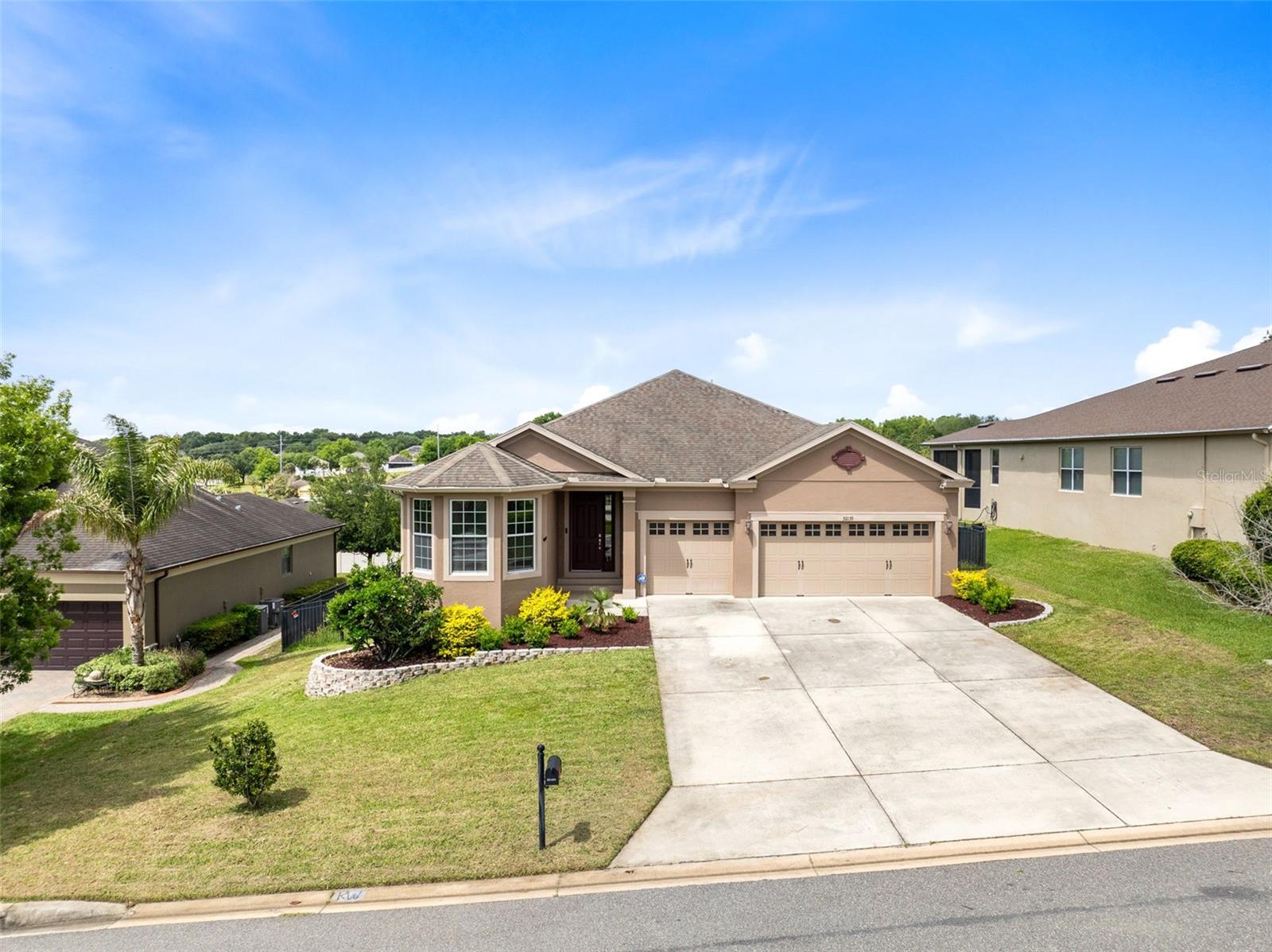 Image 33 of 39 For 30139 Hackney Loop