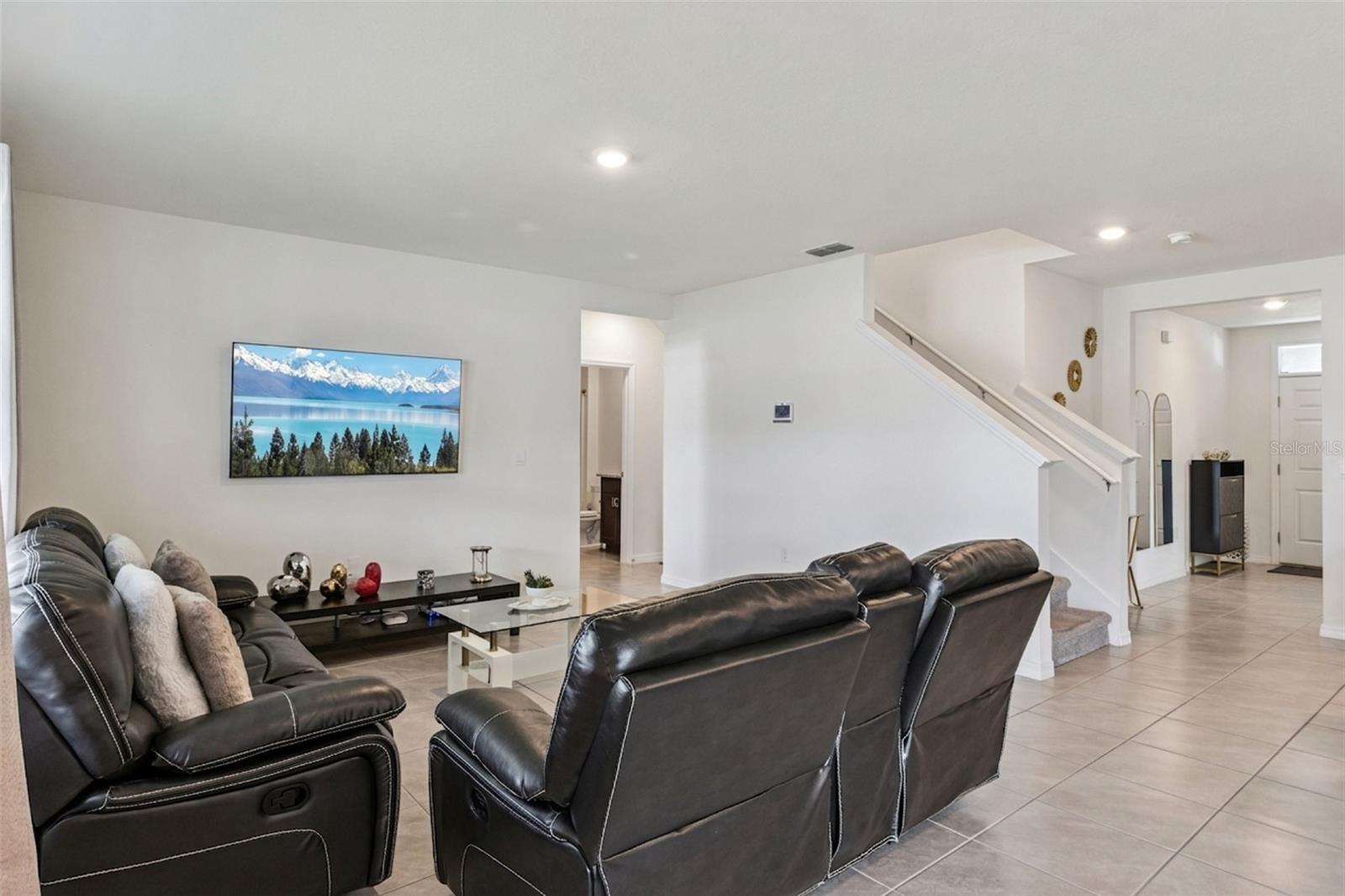 Image 12 of 45 For 3914 Resting Robin Avenue