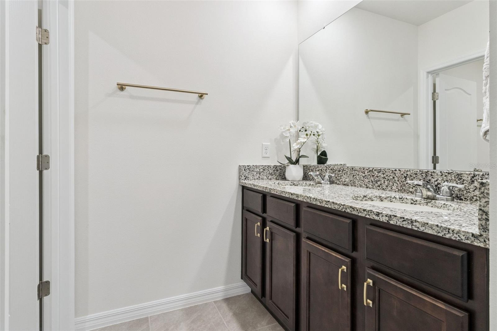 Image 33 of 45 For 3914 Resting Robin Avenue