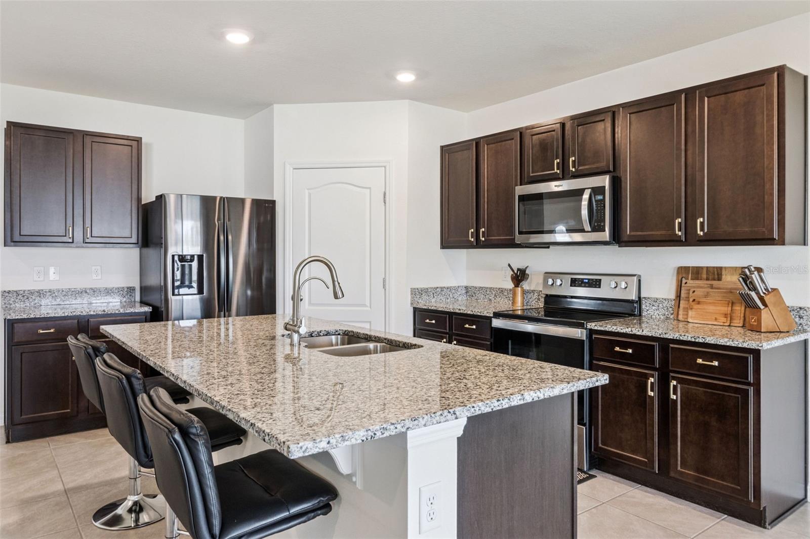 Image 8 of 45 For 3914 Resting Robin Avenue