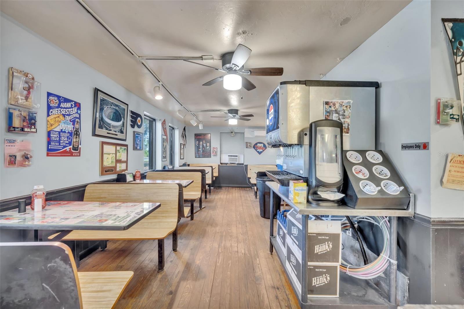 Image 14 of 72 For 2200 Volusia Avenue