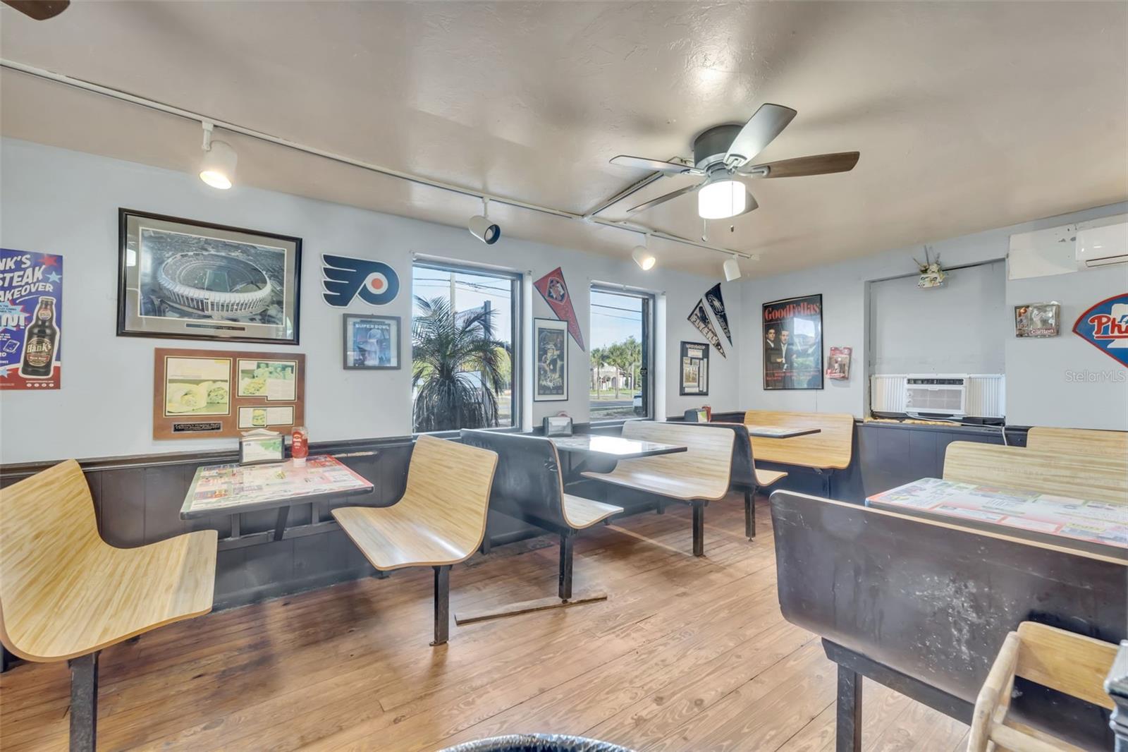 Image 15 of 72 For 2200 Volusia Avenue