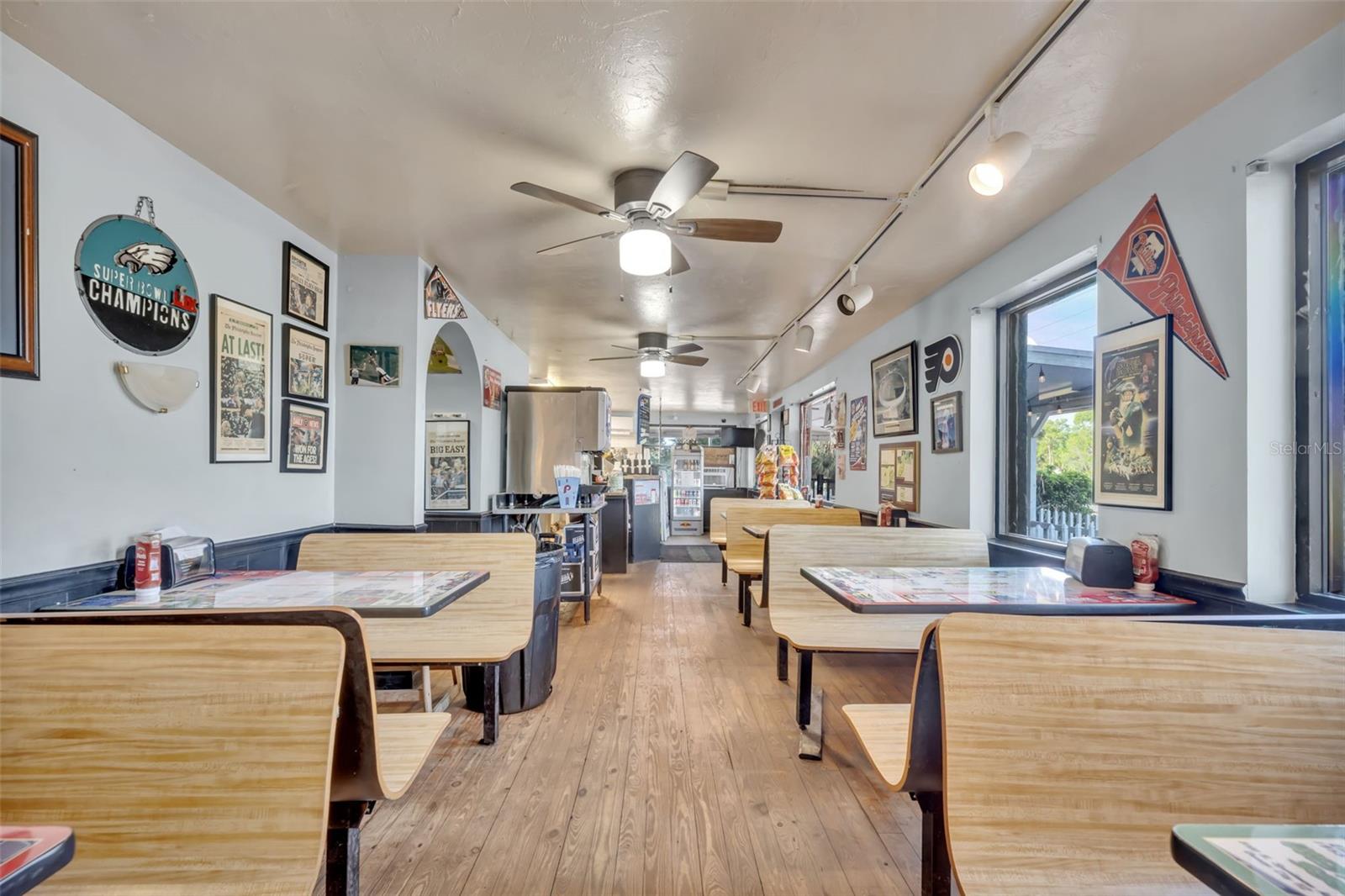 Image 16 of 72 For 2200 Volusia Avenue