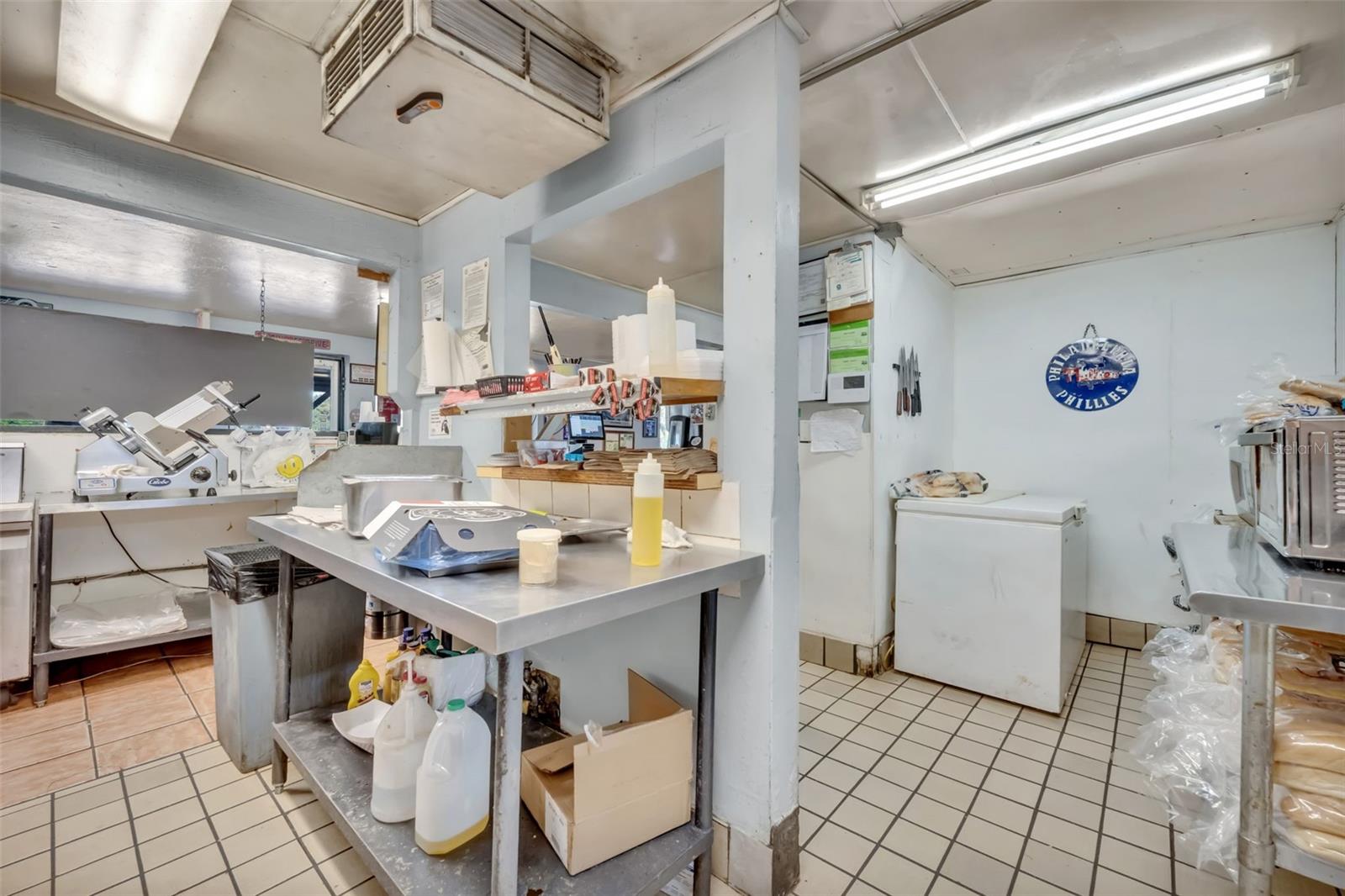 Image 27 of 72 For 2200 Volusia Avenue