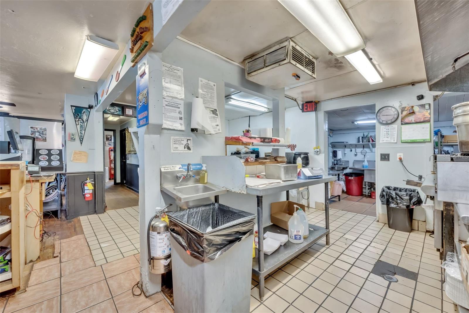 Image 28 of 72 For 2200 Volusia Avenue