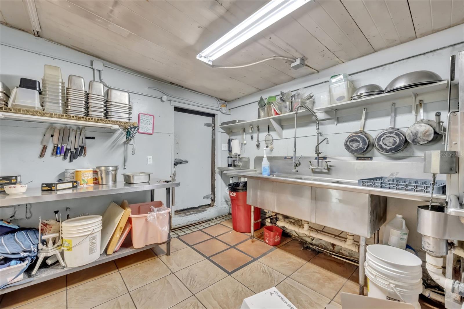 Image 30 of 72 For 2200 Volusia Avenue