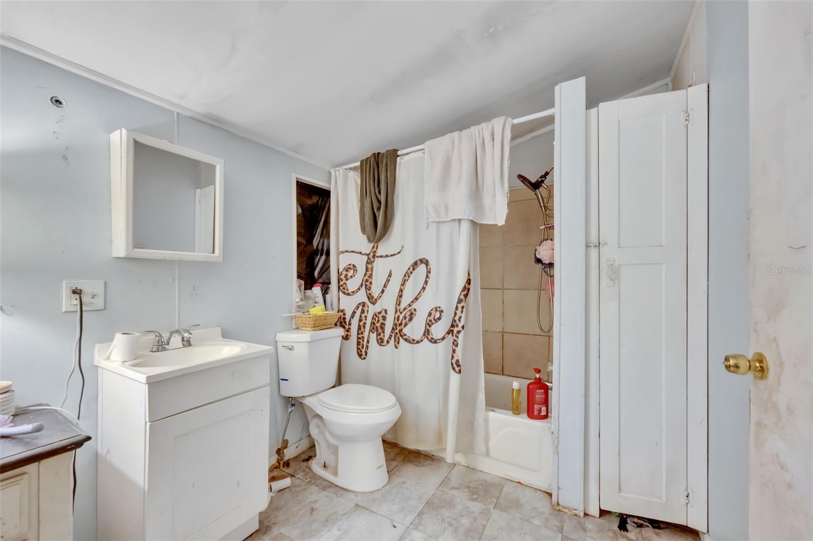 Image 40 of 72 For 2200 Volusia Avenue