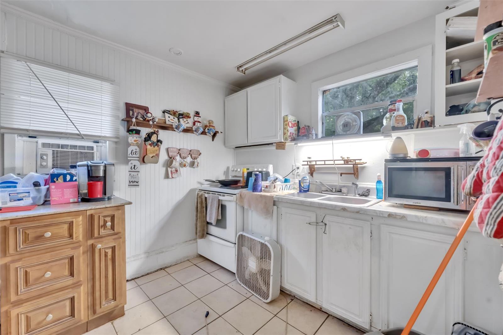 Image 43 of 72 For 2200 Volusia Avenue