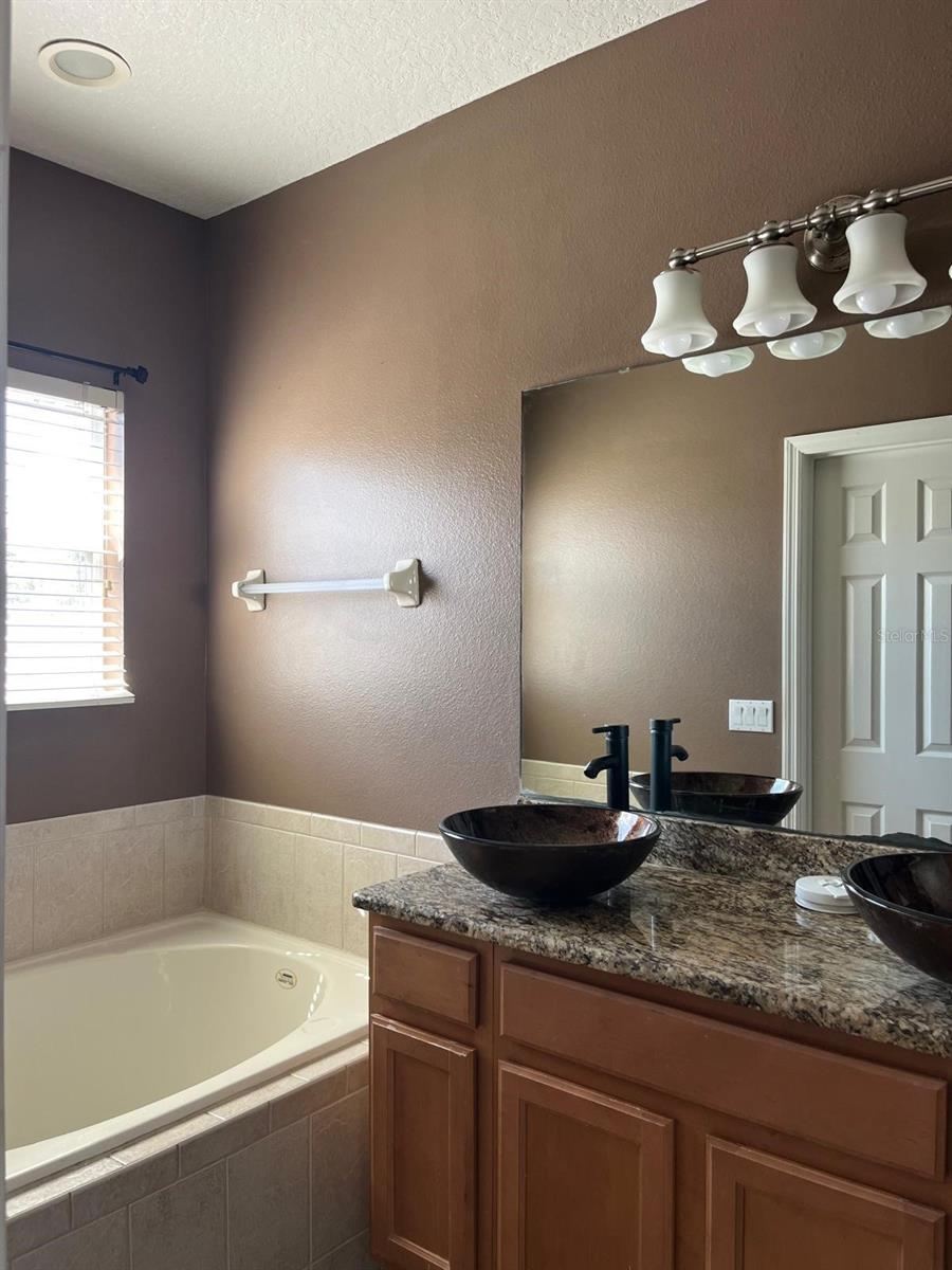 Image 10 of 21 For 4523 Sunset Lane