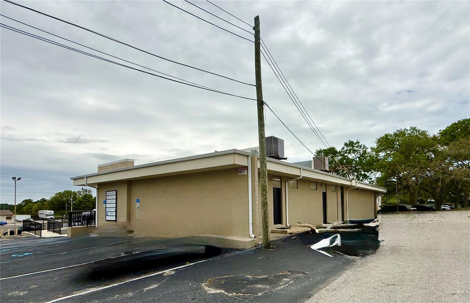 Image 14 of 71 For 220 Coral Sands Drive