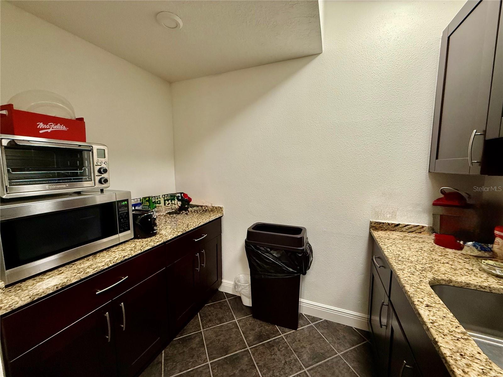 Image 56 of 71 For 220 Coral Sands Drive