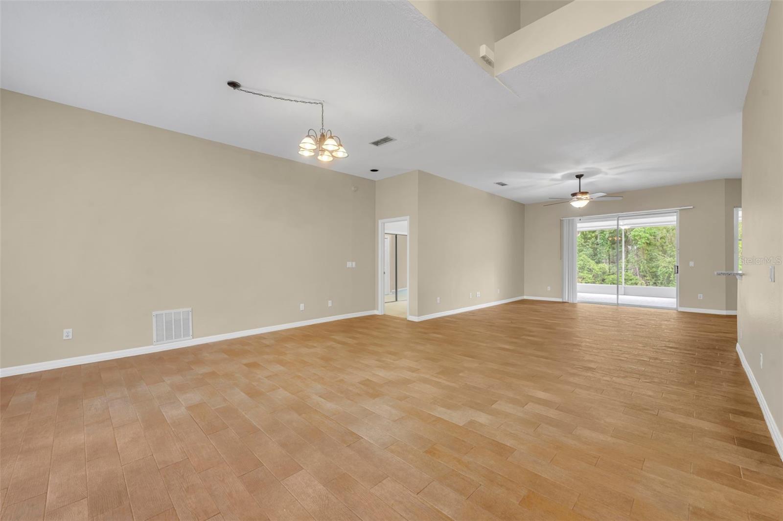 Image 25 of 68 For 13568 Dornoch Drive