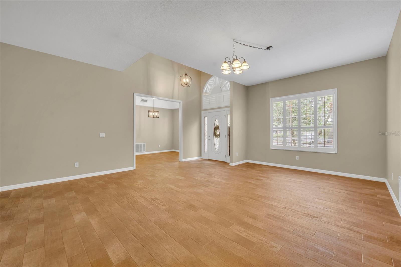 Image 27 of 68 For 13568 Dornoch Drive