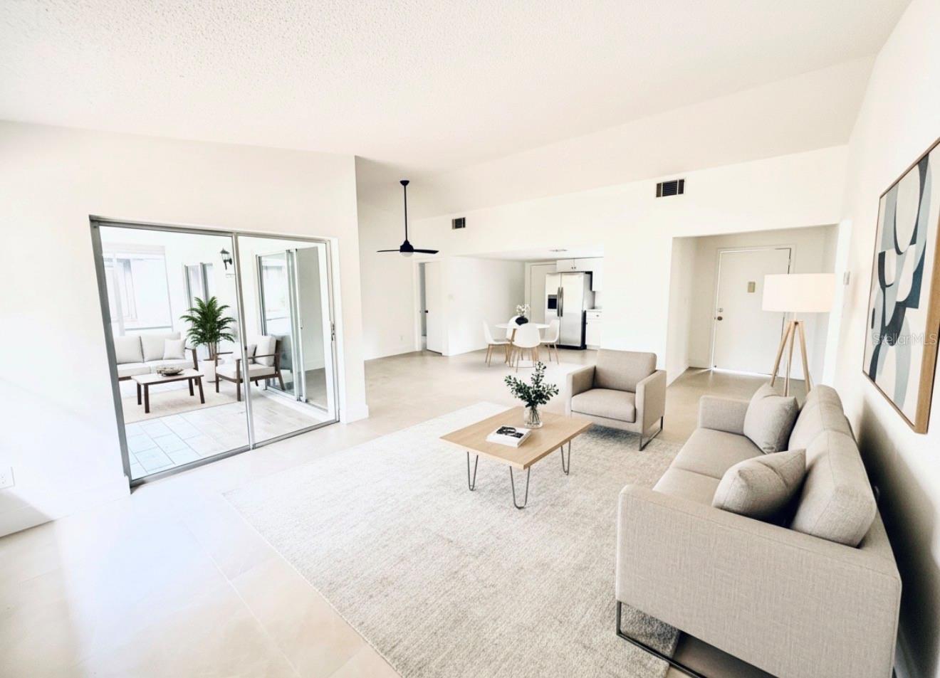 Image 3 of 13 For 10616 Leafy Way