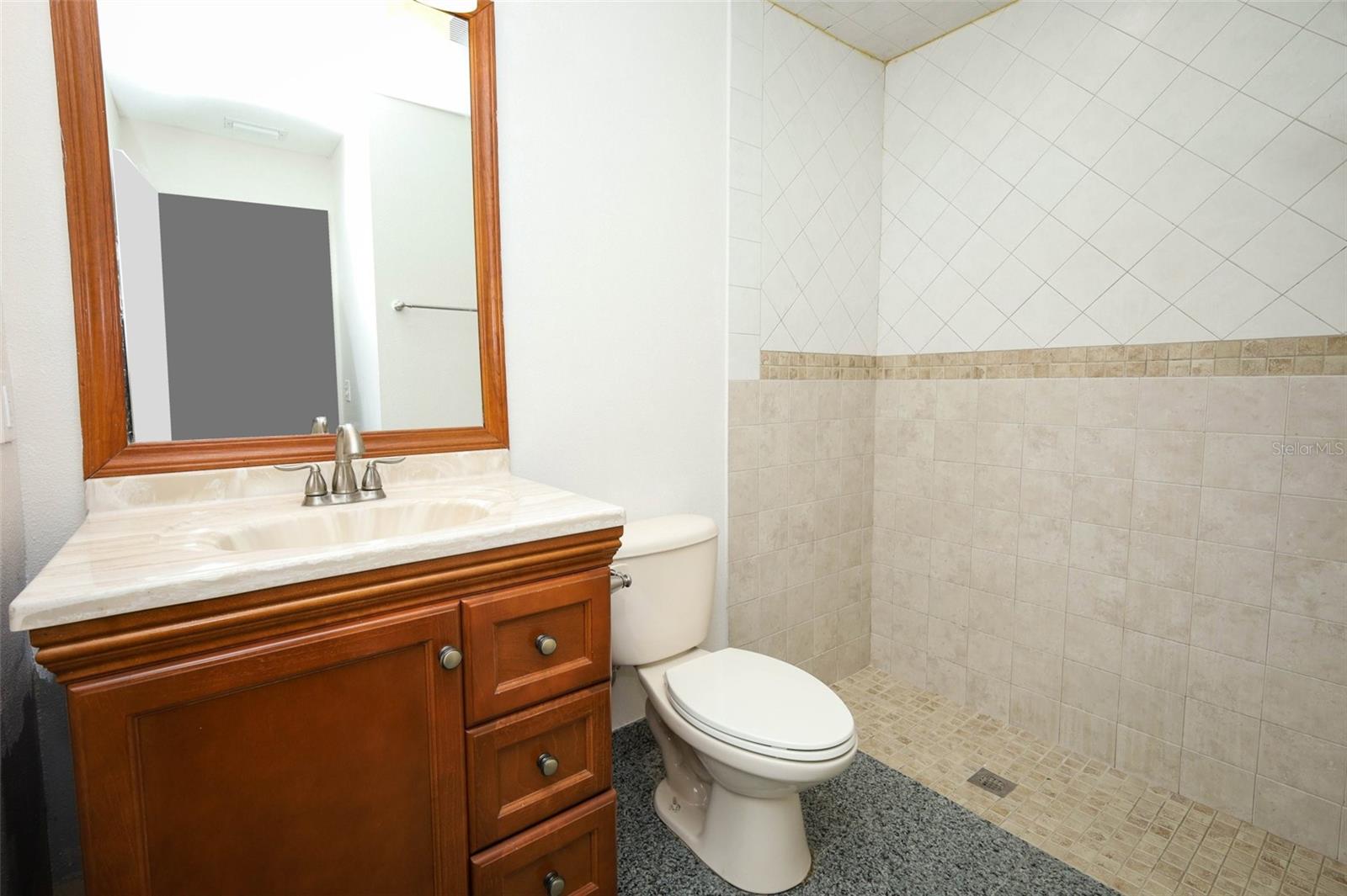 Image 19 of 35 For 420 Whitewing Circle