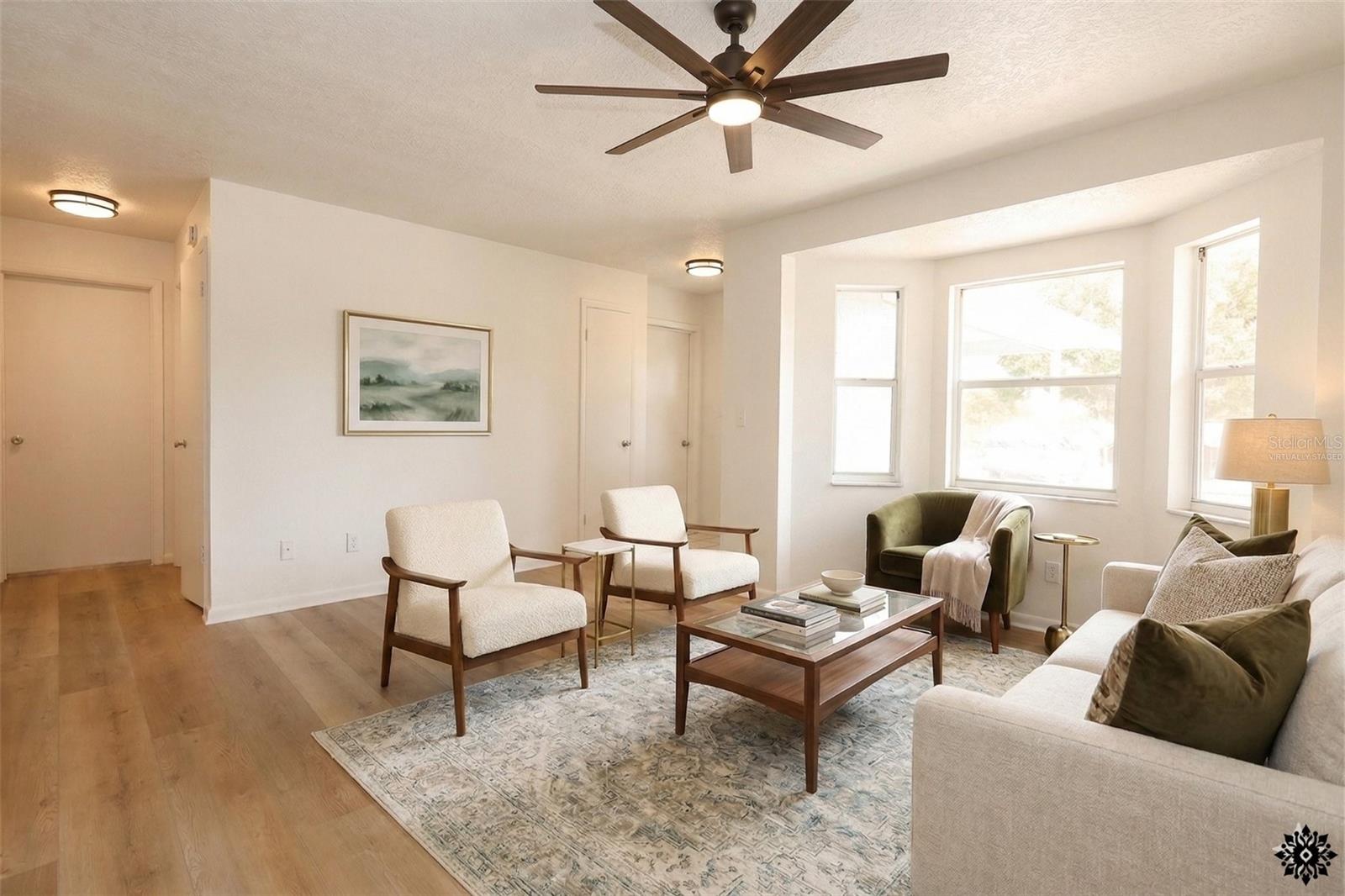 Image 2 of 35 For 420 Whitewing Circle