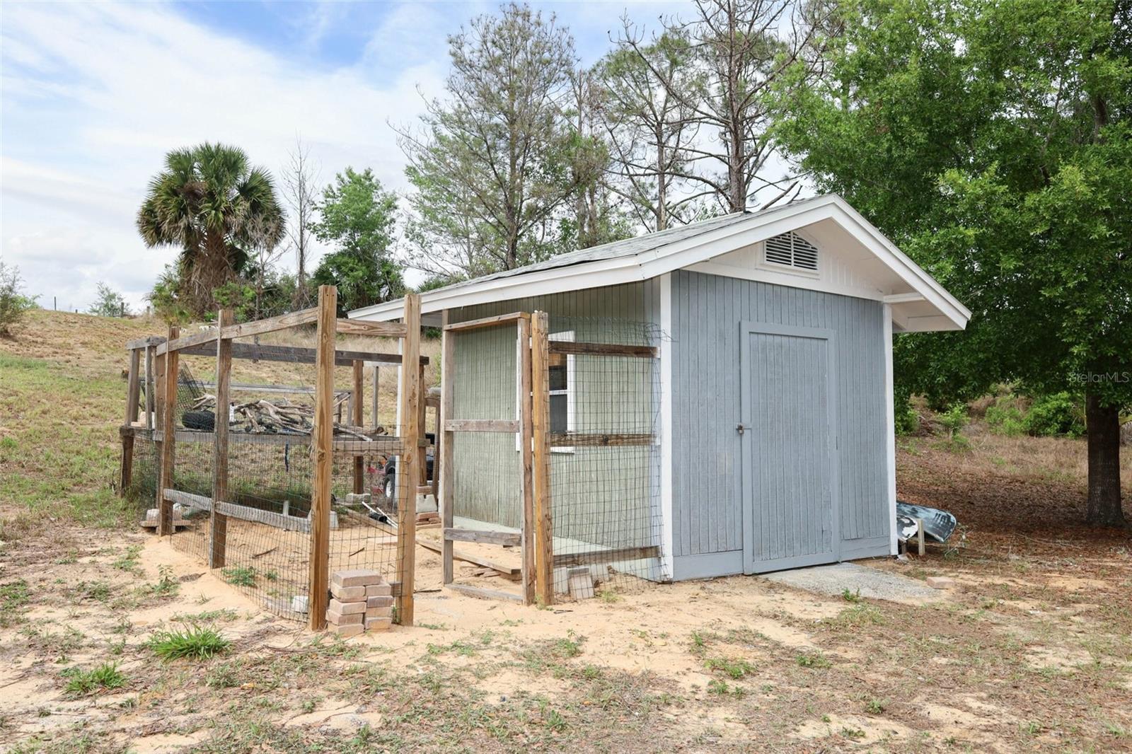 Image 31 of 35 For 420 Whitewing Circle