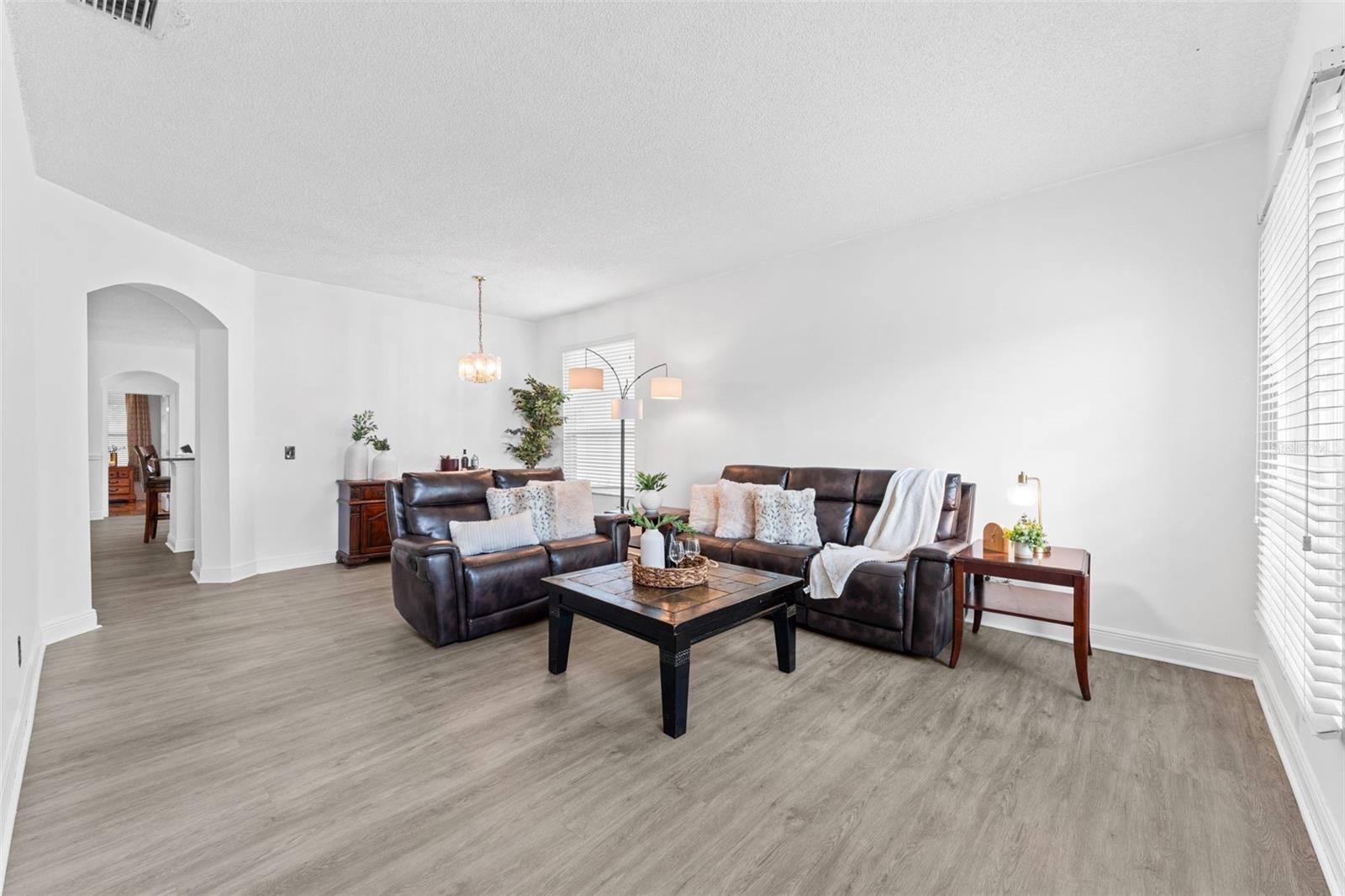 Image 3 of 39 For 1114 Ballyshannon Parkway