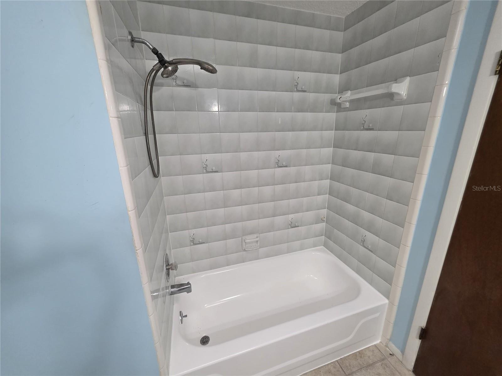 Image 13 of 17 For 126 Garden Cove Court