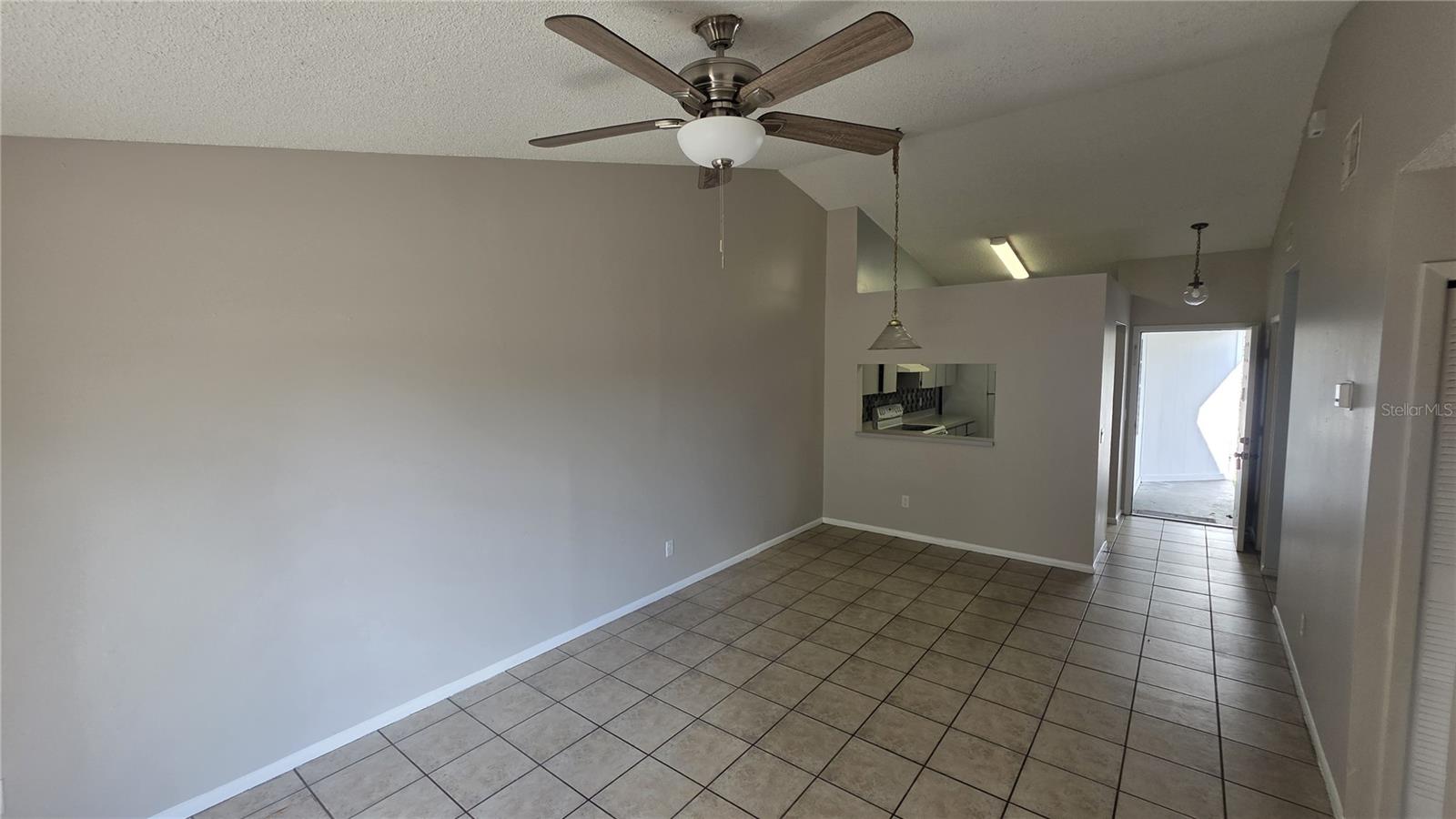 Image 5 of 17 For 126 Garden Cove Court