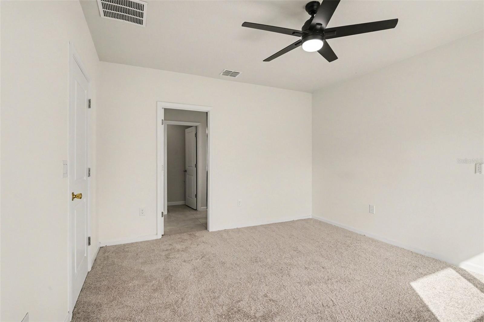 Image 18 of 31 For 5142 Grand Teton Court