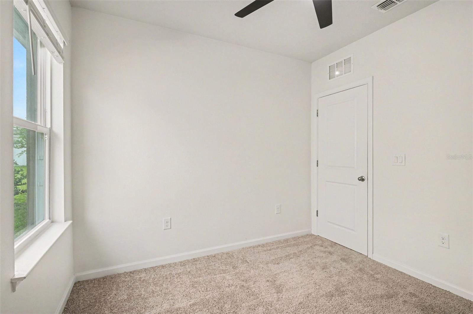 Image 21 of 31 For 5142 Grand Teton Court