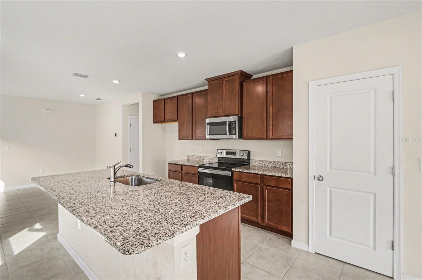 Image 8 of 31 For 5142 Grand Teton Court