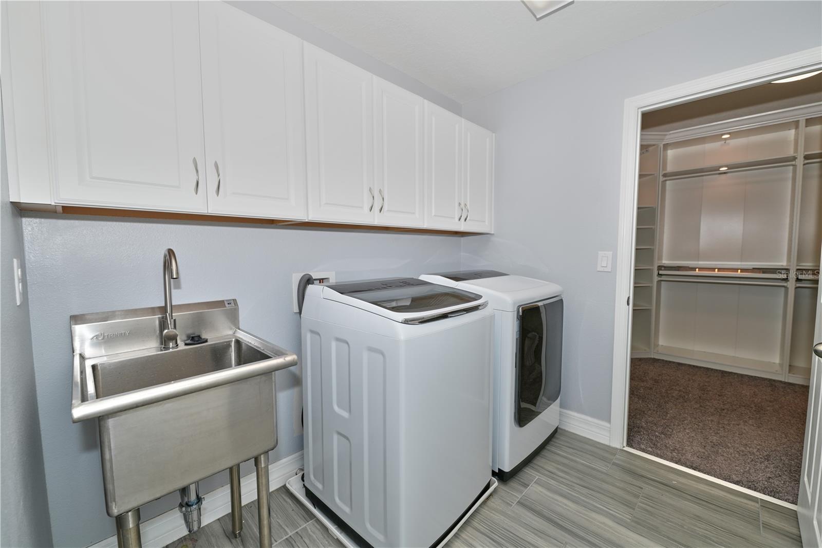 Image 31 of 56 For 2950 Bushmead Court