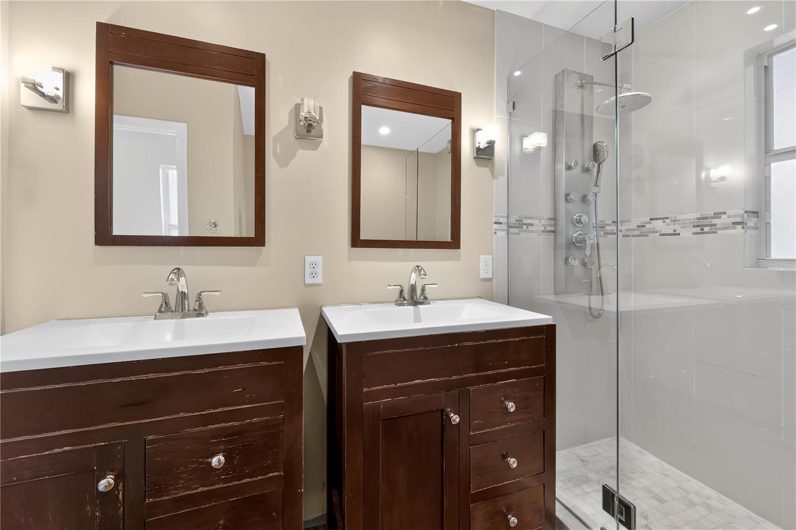 Listing photo id 17 for 1461 Lake Shore Ranch Drive