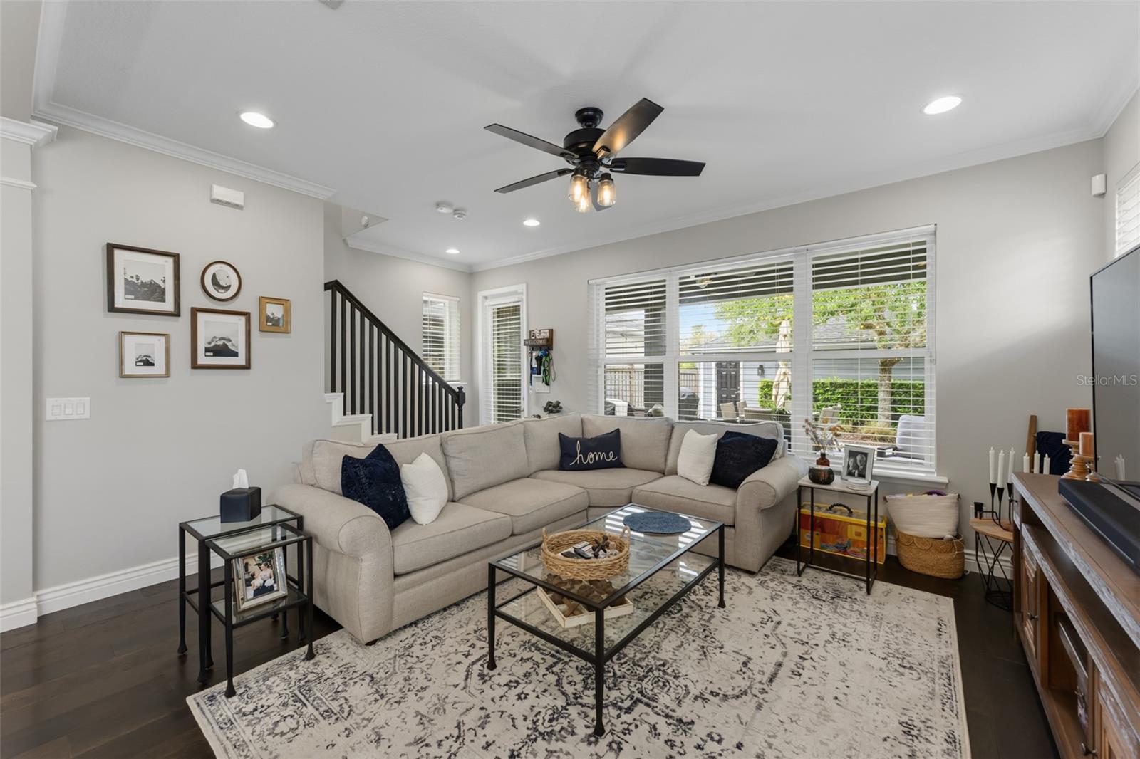 Image 18 of 53 For 8189 Laureate Boulevard