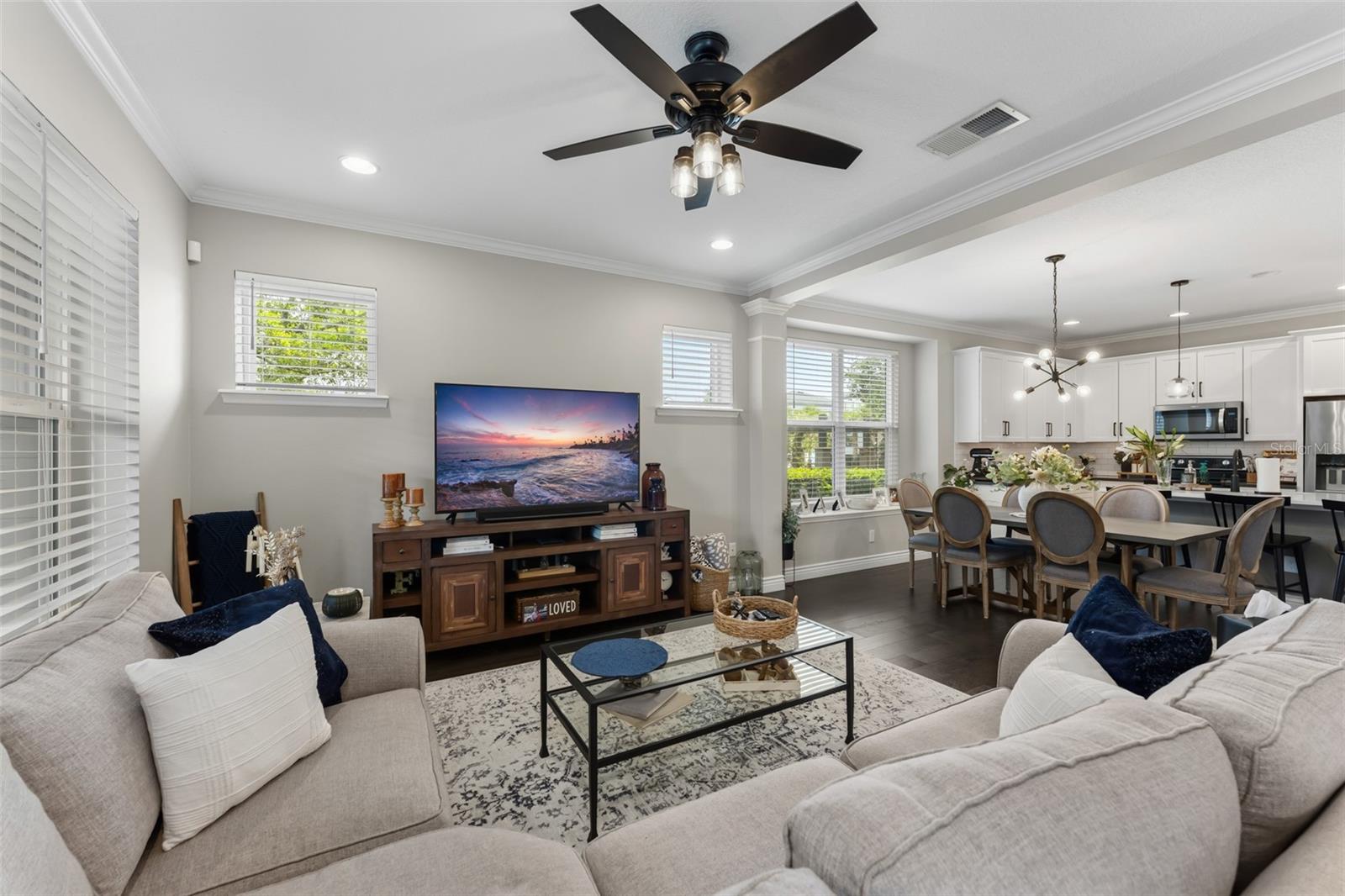 Image 20 of 53 For 8189 Laureate Boulevard