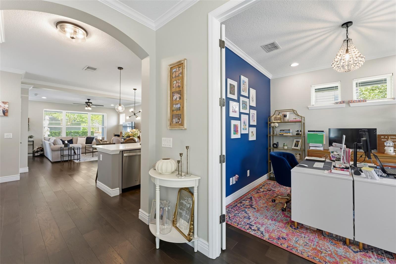 Image 21 of 53 For 8189 Laureate Boulevard