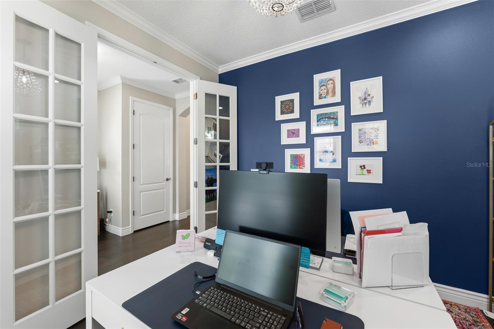 Image 24 of 53 For 8189 Laureate Boulevard