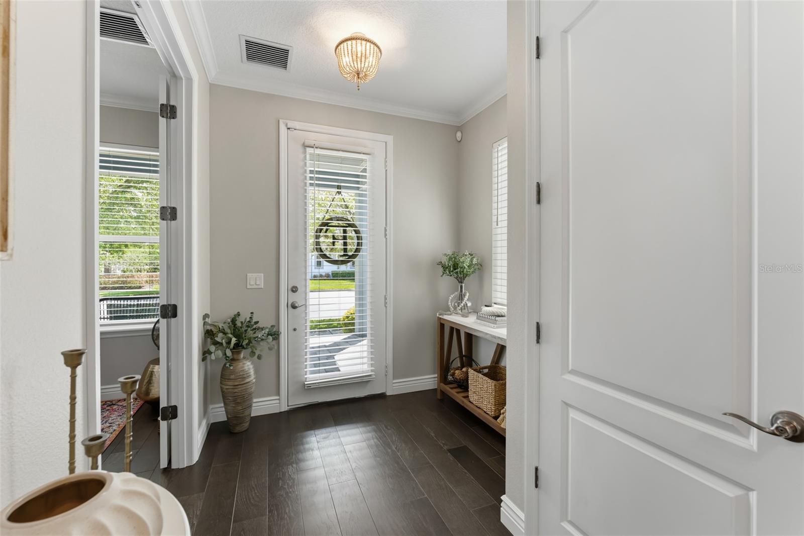 Image 4 of 53 For 8189 Laureate Boulevard