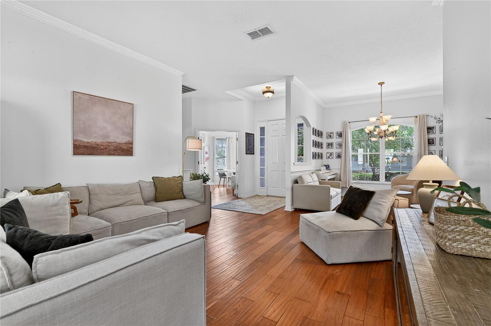 Image 17 of 83 For 388 Sweetwater Springs St